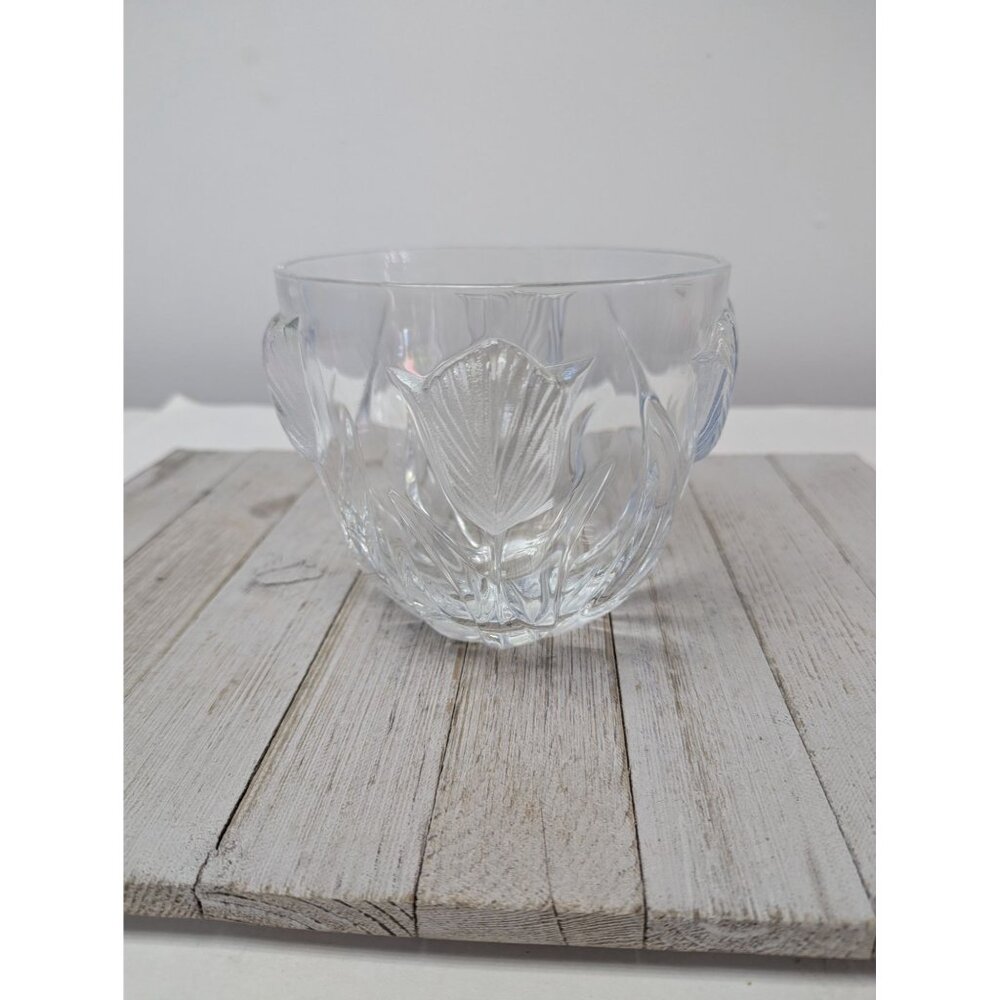 Vintage 24% Lead Crystal Raised Tulips Teleflora Bowl Cache Made In France